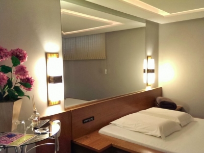 Hidromassagem integrada à Suíte Eros do Motel Cisne